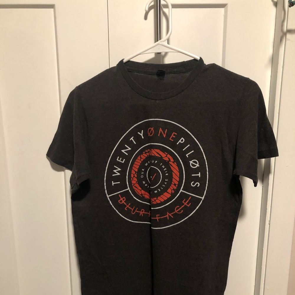 Twenty-One-Pilots T-shirt, Size Small/S